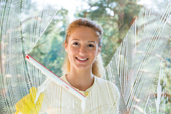 woman-cleaning-window-2